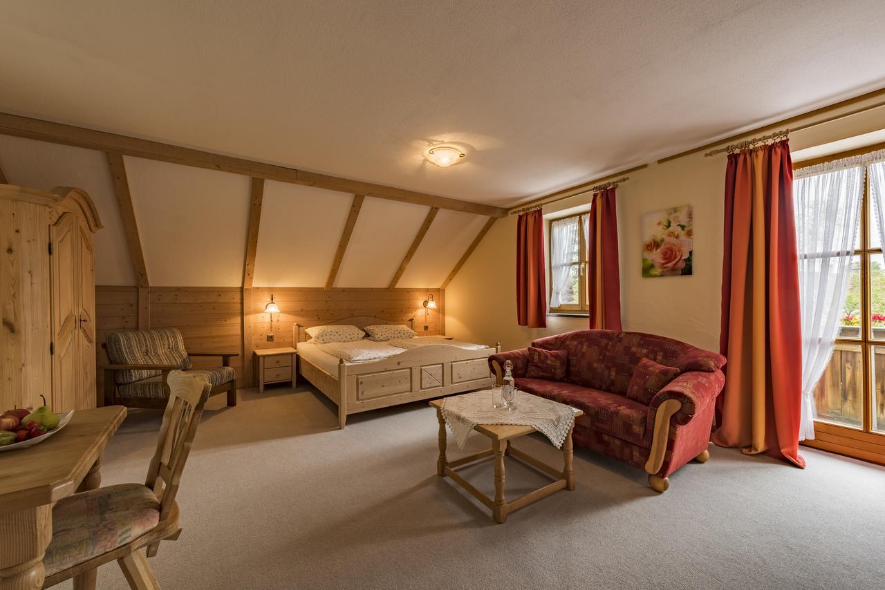 Landgasthof Wangerstuben Oberostendorf Екстериор снимка